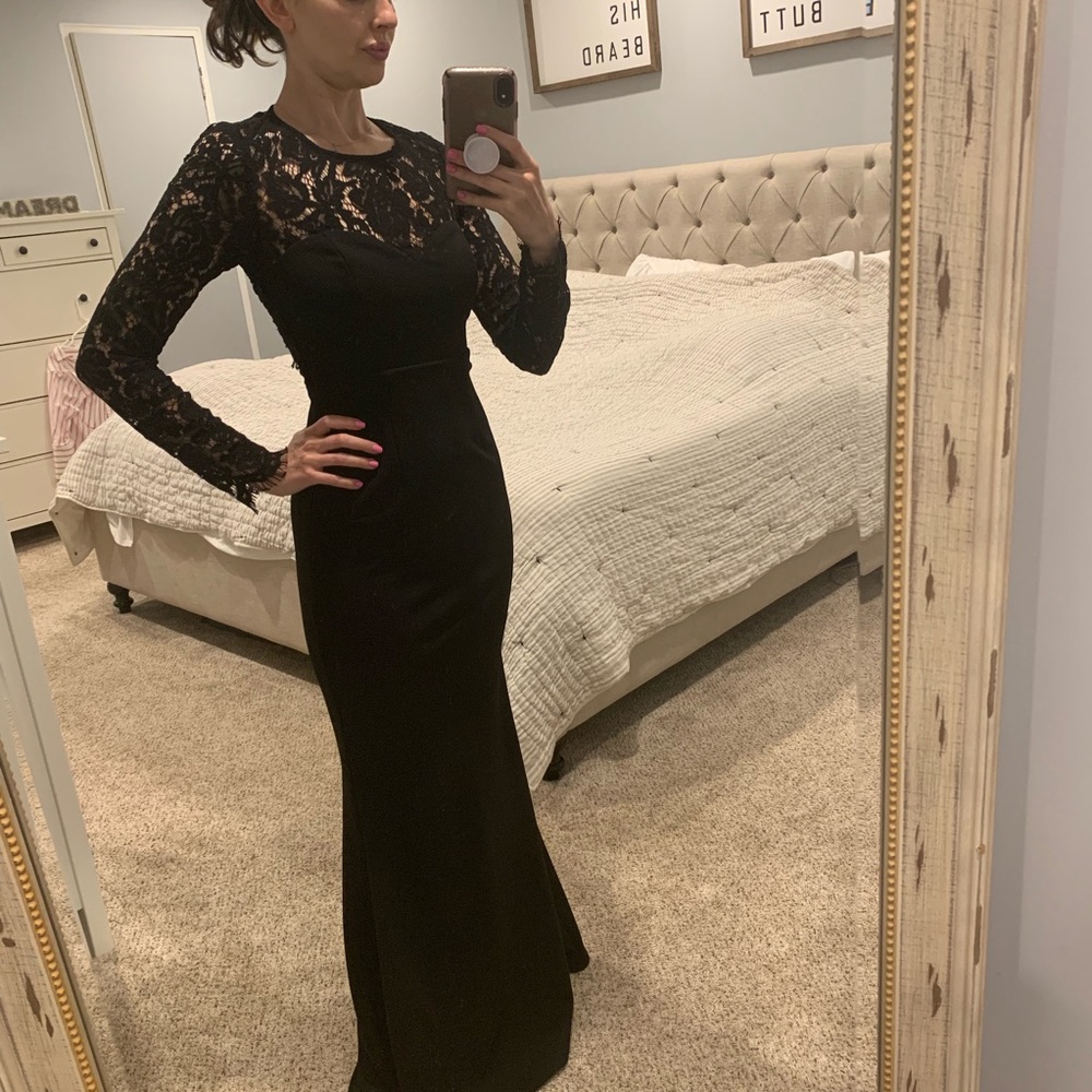 Black lulus dress